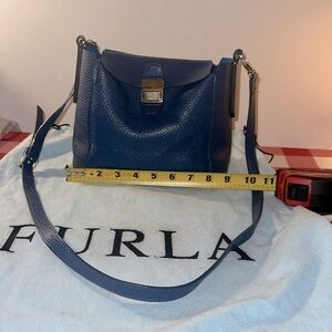 VINTAGE Furla Blue Pebble Leather crossbody purse RARE